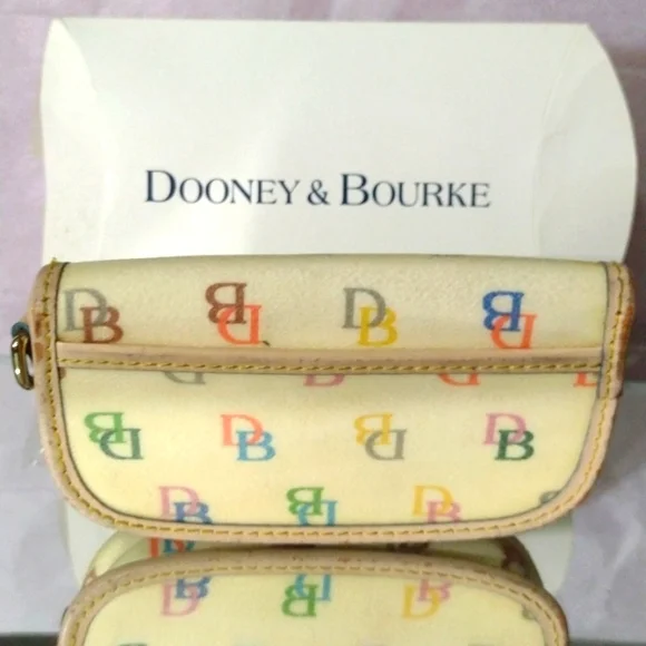 Dooney & Bourke Small 🛍️ 🎁 NWT - Picture 4 of 5